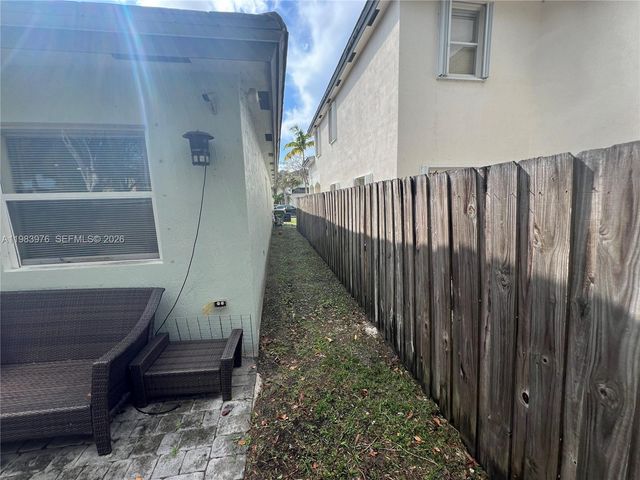 195 NE 36th Ter, Homestead, FL 33033