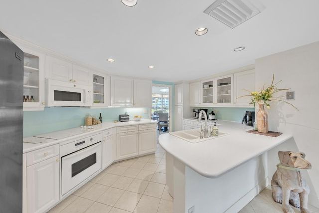 1117 Marine Way E K2r, North Palm Beach, FL 33408