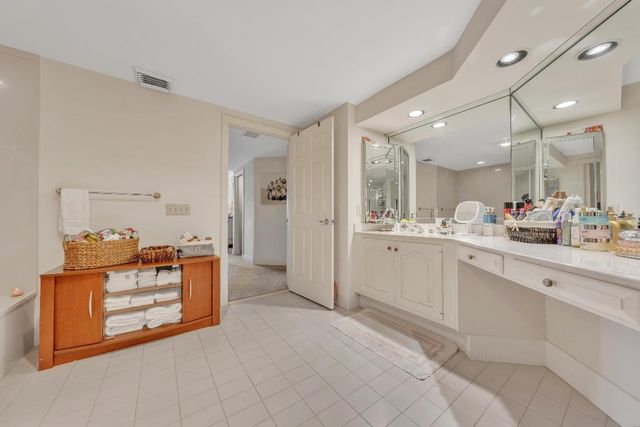 1117 Marine Way E K2r, North Palm Beach, FL 33408