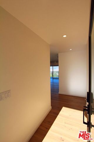 7353 PYRAMID Place, Los Angeles, CA 90046