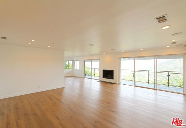 7353 PYRAMID Place, Los Angeles, CA 90046