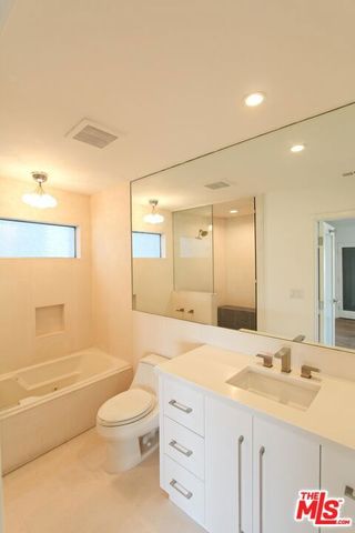 7353 PYRAMID Place, Los Angeles, CA 90046