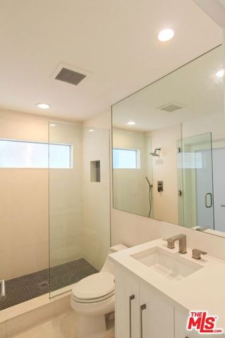 7353 PYRAMID Place, Los Angeles, CA 90046