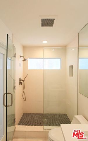 7353 PYRAMID Place, Los Angeles, CA 90046