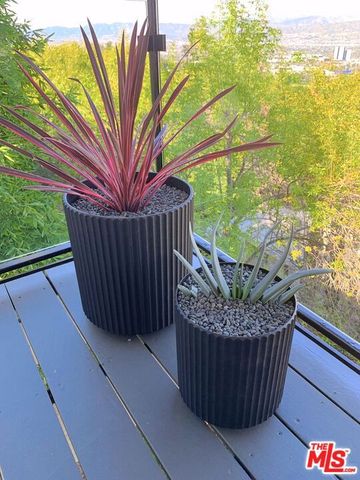 7353 PYRAMID Place, Los Angeles, CA 90046