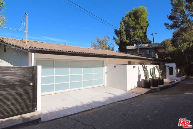 7353 PYRAMID Place, Los Angeles, CA 90046