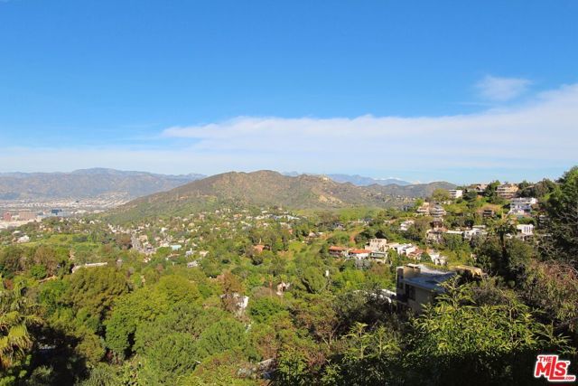 7353 PYRAMID Place, Los Angeles, CA 90046