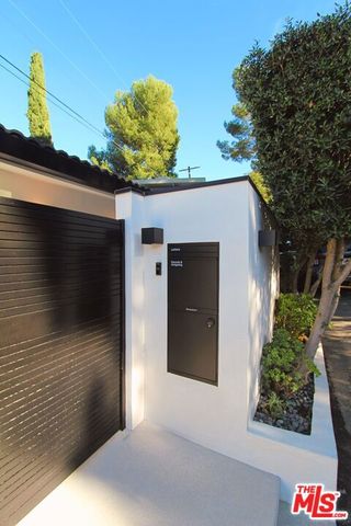 7353 PYRAMID Place, Los Angeles, CA 90046