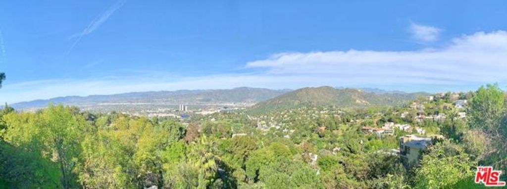 7353 PYRAMID Place, Los Angeles, CA 90046