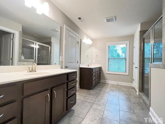 737 Lampwick Lane, Cary, NC 27513