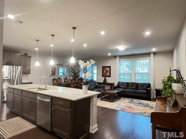 737 Lampwick Lane, Cary, NC 27513