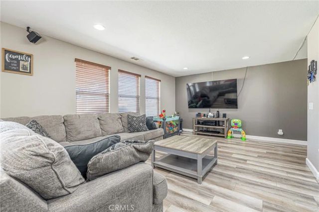 43128 Hmestead Street, Lancaster, CA 93535