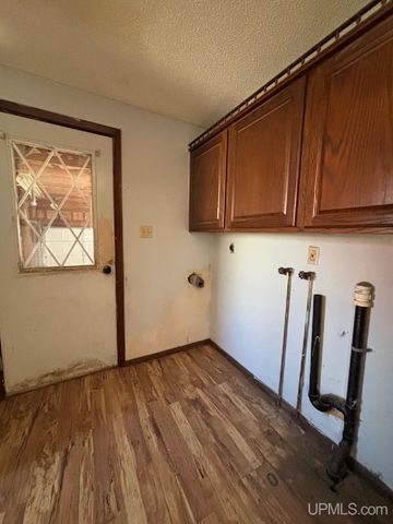 422 Saginaw Street, Norway, MI 49870