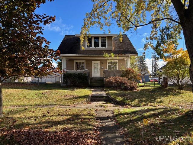 422 Saginaw Street, Norway, MI 49870