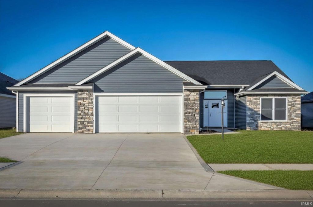 4898 Whittlebury Drive, Fort Wayne, IN 46818