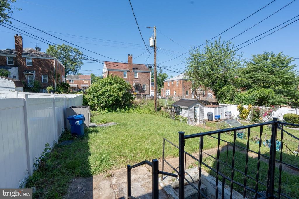 Image 12 of property listing at 5615 BELLE AVE, Baltimore, MD 21207