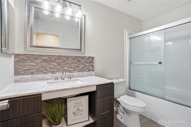 6809 Wintergreen Place, Dayton, OH 45424