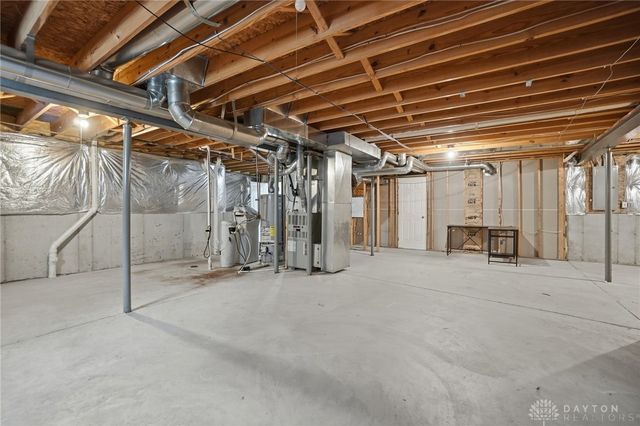 6809 Wintergreen Place, Dayton, OH 45424