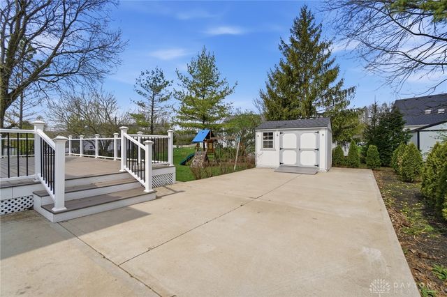 6809 Wintergreen Place, Dayton, OH 45424