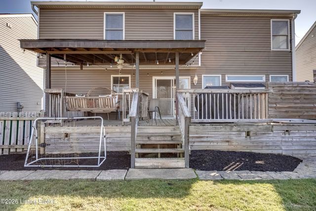 4516 Fallen Apple Ln, Louisville, KY 40218