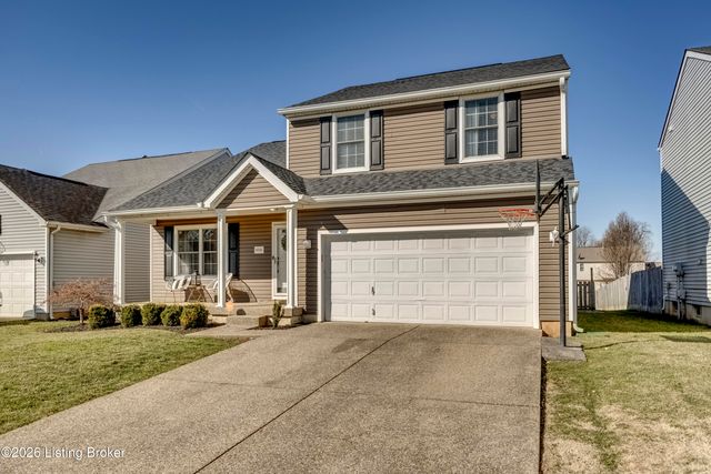 4516 Fallen Apple Ln, Louisville, KY 40218