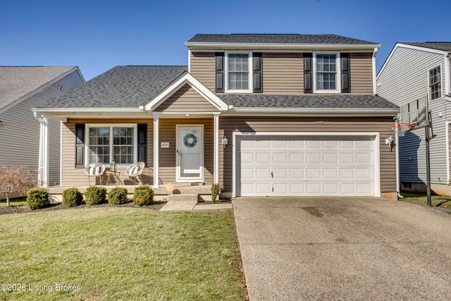 4516 Fallen Apple Ln, Louisville, KY 40218