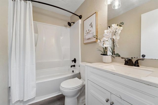 1513 E CALUMET STREET, Appleton, WI 54915