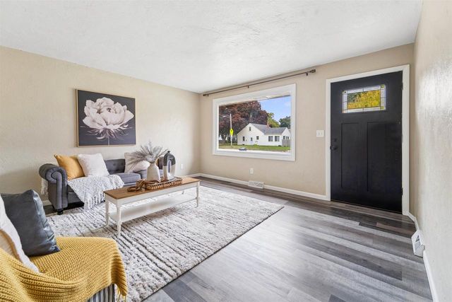 1513 E CALUMET STREET, Appleton, WI 54915