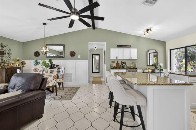 1945 Lynton Circle, Wellington, FL 33414