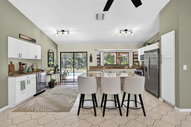 1945 Lynton Circle, Wellington, FL 33414