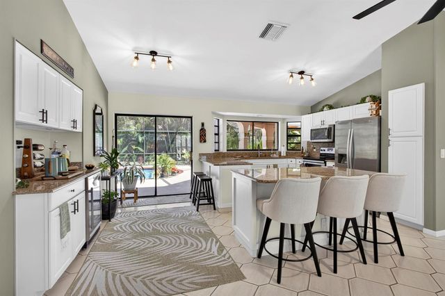 1945 Lynton Circle, Wellington, FL 33414