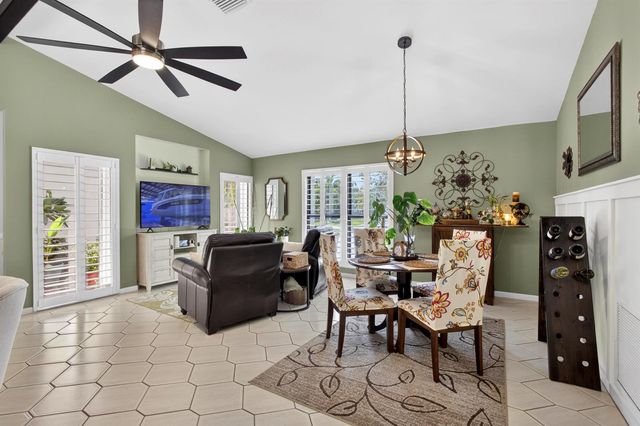 1945 Lynton Circle, Wellington, FL 33414