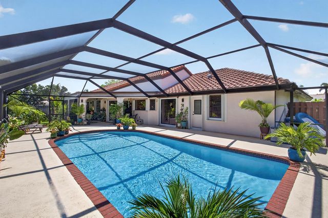 1945 Lynton Circle, Wellington, FL 33414