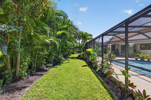 1945 Lynton Circle, Wellington, FL 33414