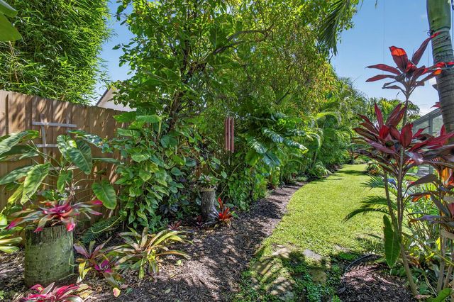 1945 Lynton Circle, Wellington, FL 33414