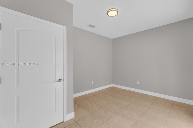 13940 SW 127th Ct, Miami, FL 33186