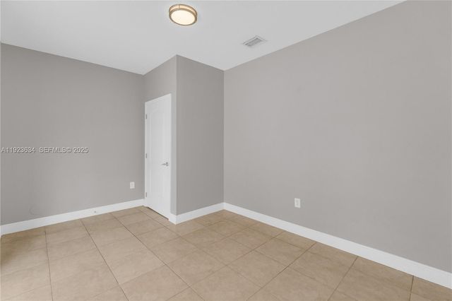 13940 SW 127th Ct, Miami, FL 33186