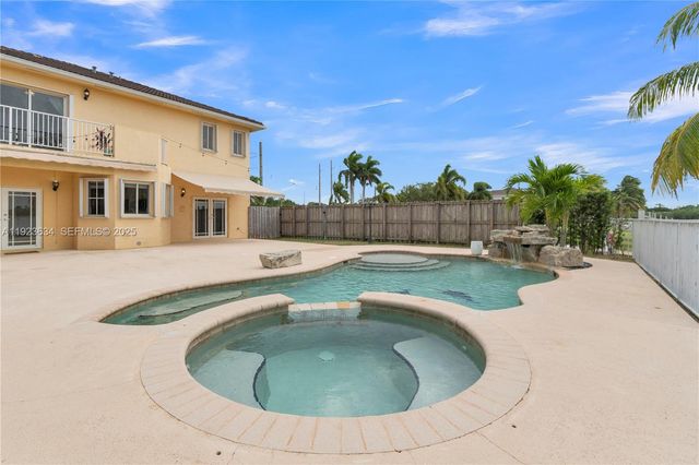 13940 SW 127th Ct, Miami, FL 33186