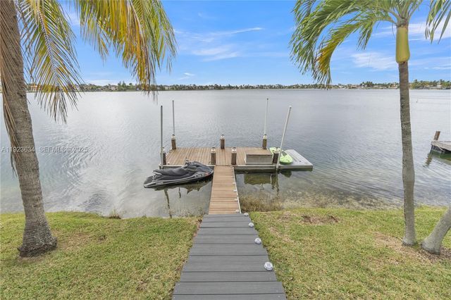 13940 SW 127th Ct, Miami, FL 33186