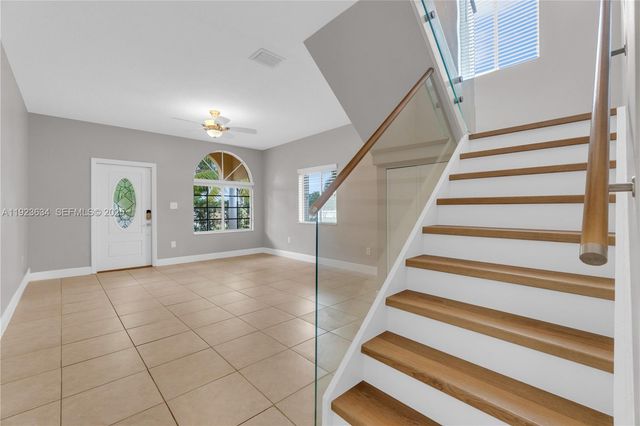 13940 SW 127th Ct, Miami, FL 33186