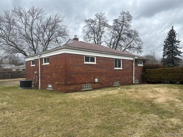 20627 Patton Court, Detroit, MI 48228