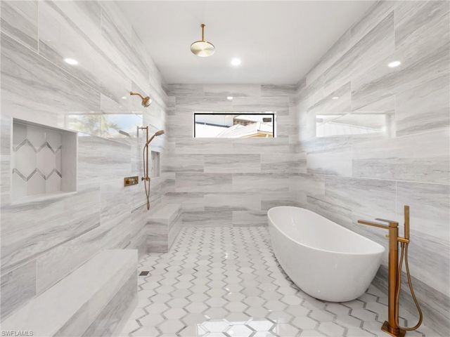 4850 Laurel LN, Fort Myers, FL 33908