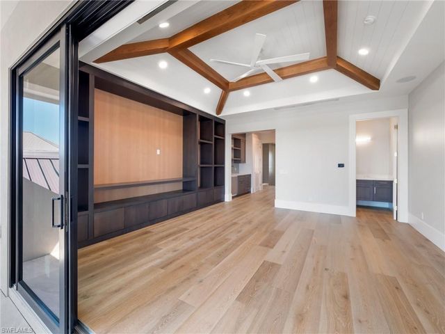 4850 Laurel LN, Fort Myers, FL 33908