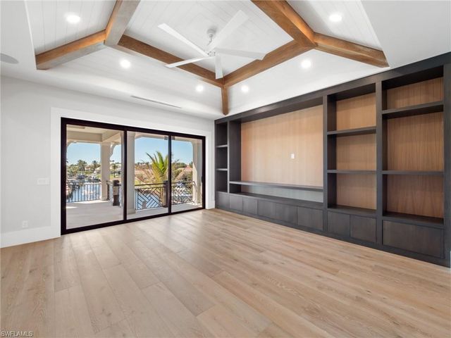 4850 Laurel LN, Fort Myers, FL 33908