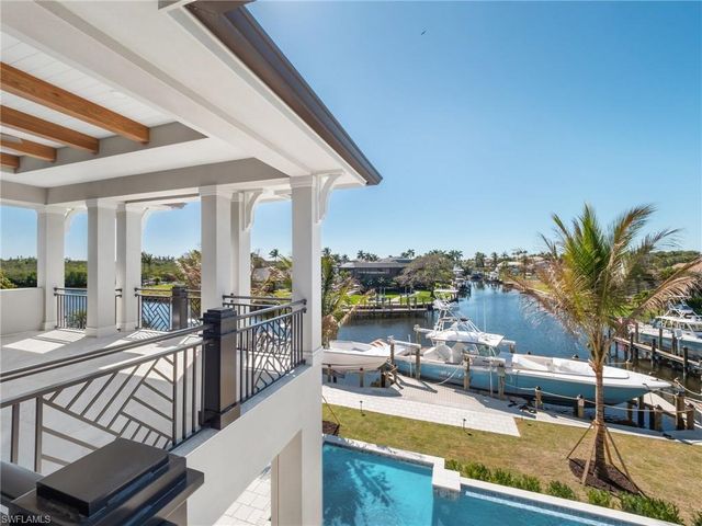 4850 Laurel LN, Fort Myers, FL 33908