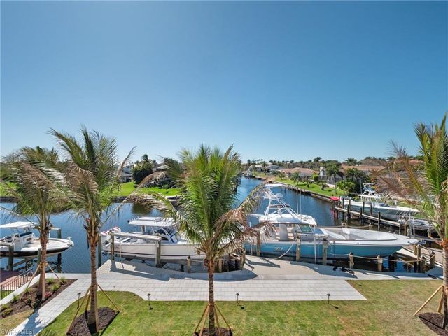 4850 Laurel LN, Fort Myers, FL 33908