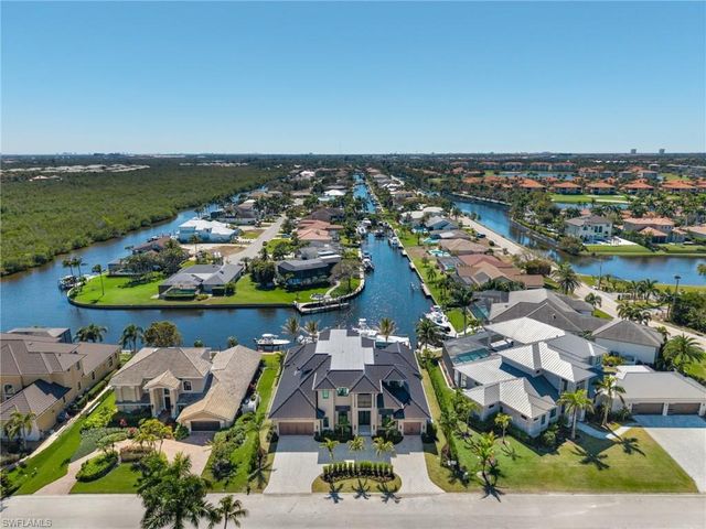 4850 Laurel LN, Fort Myers, FL 33908