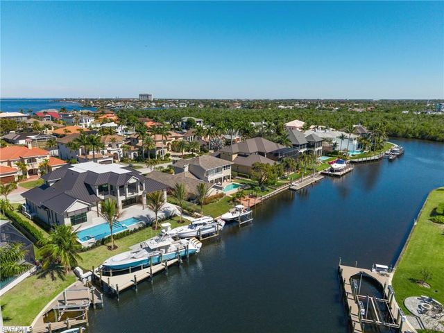 4850 Laurel LN, Fort Myers, FL 33908