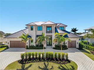 4850 Laurel LN, Fort Myers, FL 33908