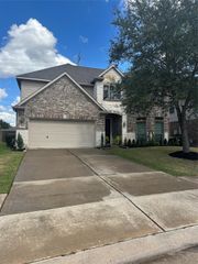 13415 Sunset Bay Lane, Pearland, TX 77584